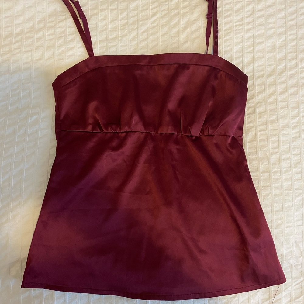 NEW YORK&COMPANY BURGUNDY SATIN TOP